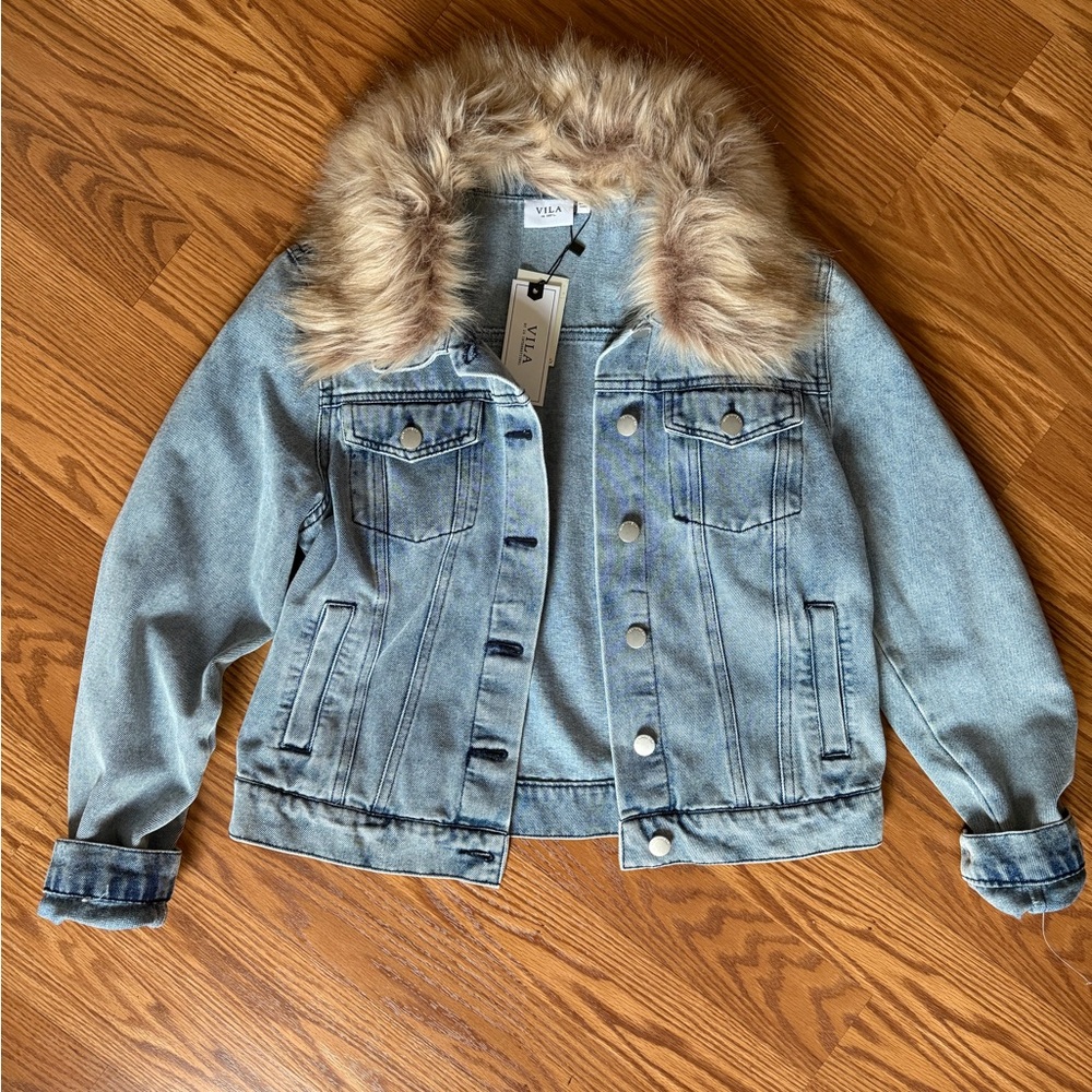 VILA Light Blue Denim Jacket with Faux Fur Trim